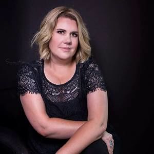 Meet your Posher, Traci